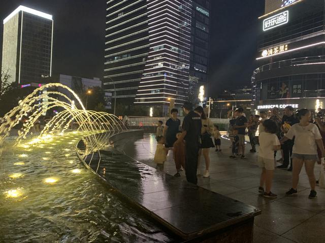 假期期間音樂(lè )噴泉的要如何安排維護計劃？